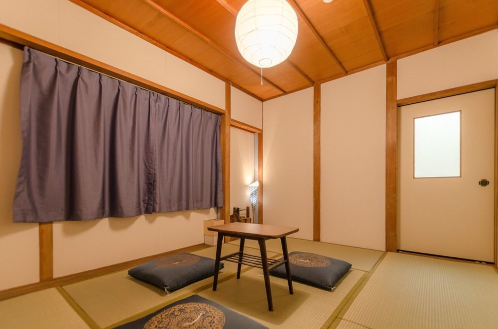 ゲストハウス おしてるや Self Check-In Oszaka Kültér fotó